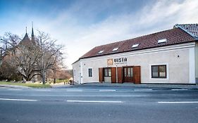 Vista Apartments